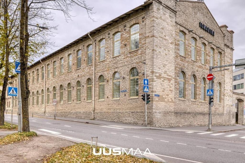 Charming Loft Near Old Town Apartment Tallinn Luaran gambar